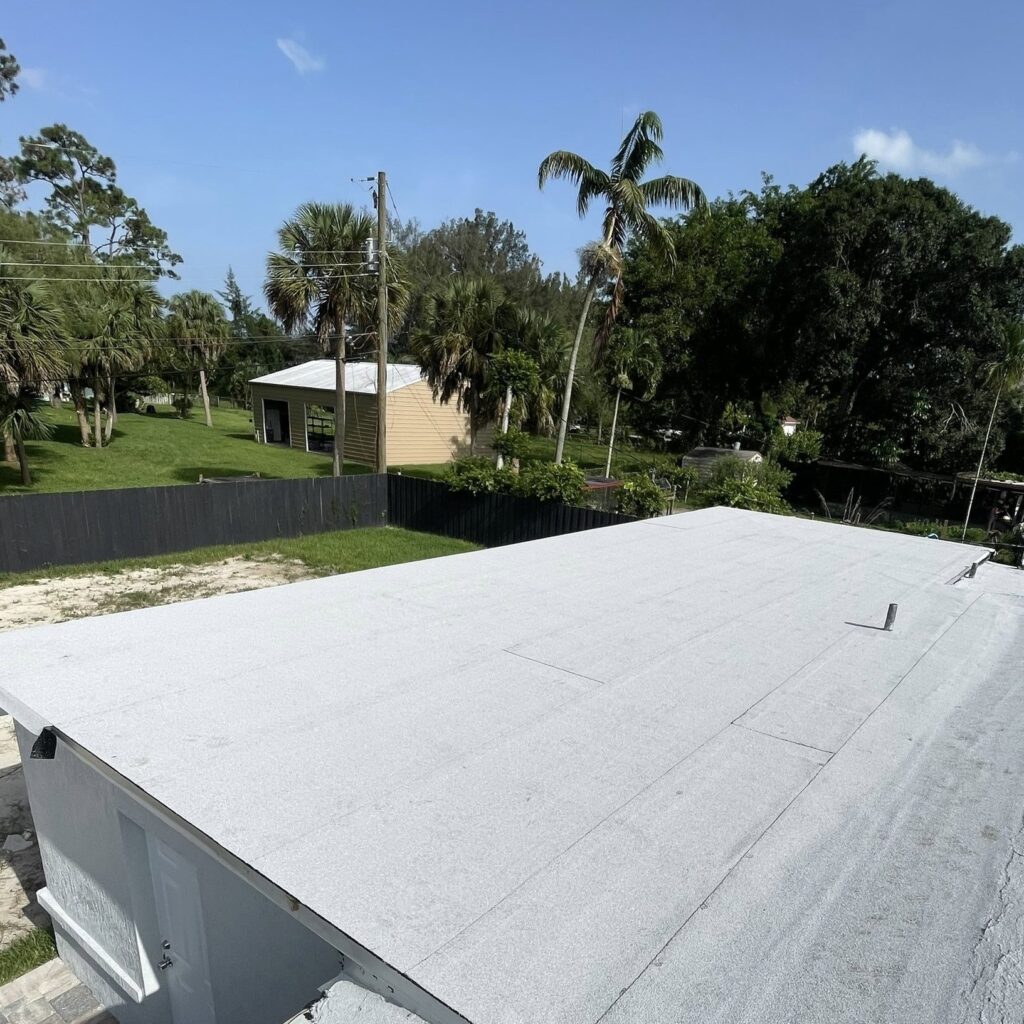 Flat roofing contractor