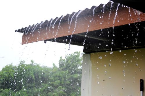 How Weather Conditions Impact Roof Lifespan