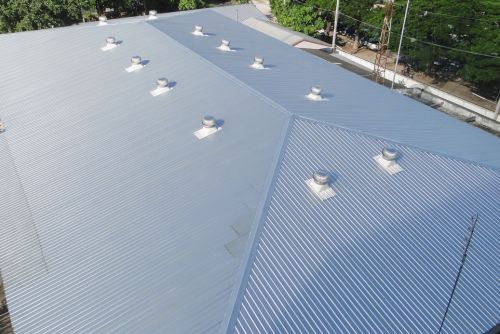 Understanding The Warranty Coverage For Commercial Roofs