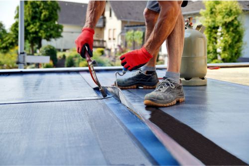 The Impact Of Foot Traffic On Flat Roof Lifespan