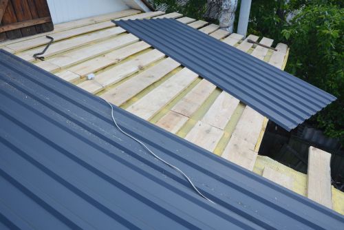 Types Of Metal Roofing Options Available